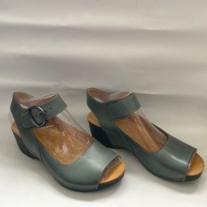 Dansko sandal